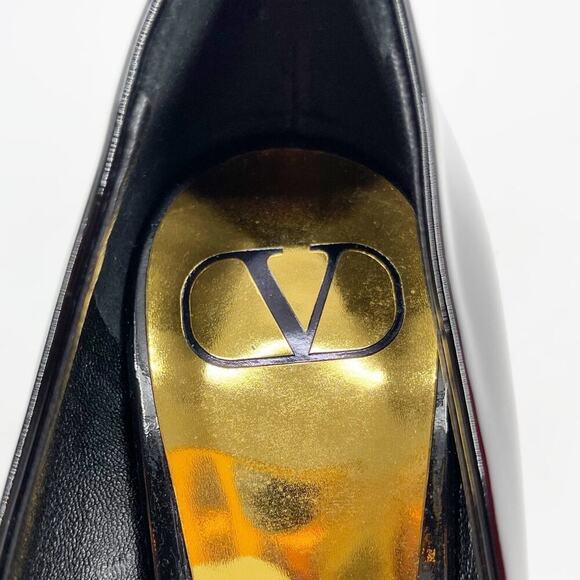 Valentino Garavani Black Patent Leather One Stud Pointed Toe Pump Heel EU 37 - Picture 11 of 14